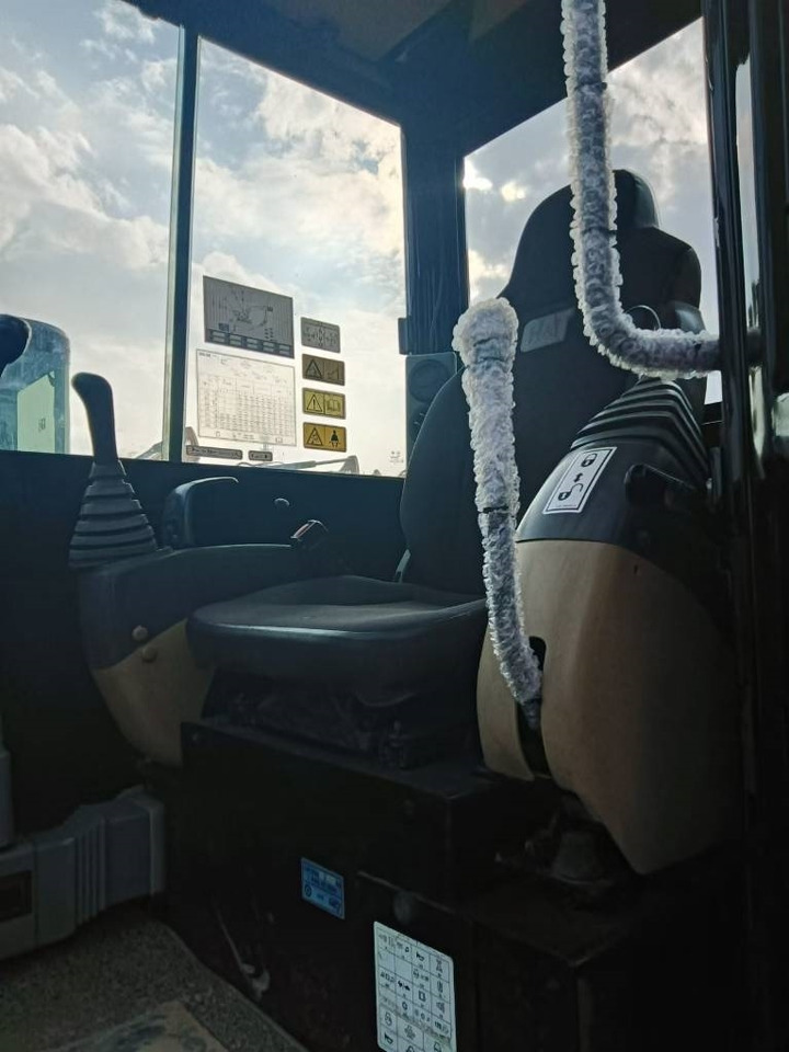 CAT 305.5 - Minikuormaaja: kuva CAT 305.5 - Minikuormaaja CAT 305.5 - Minikuormaaja: kuva CAT 305.5 - Minikuormaaja