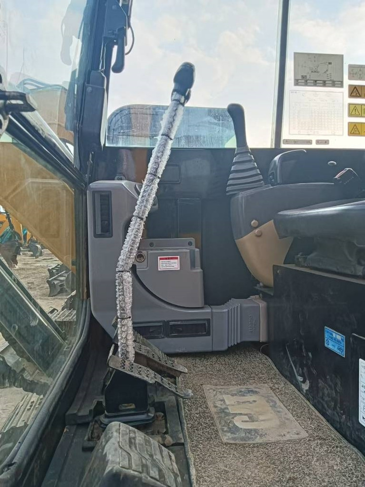 CAT 305.5 - Minikuormaaja: kuva CAT 305.5 - Minikuormaaja CAT 305.5 - Minikuormaaja: kuva CAT 305.5 - Minikuormaaja