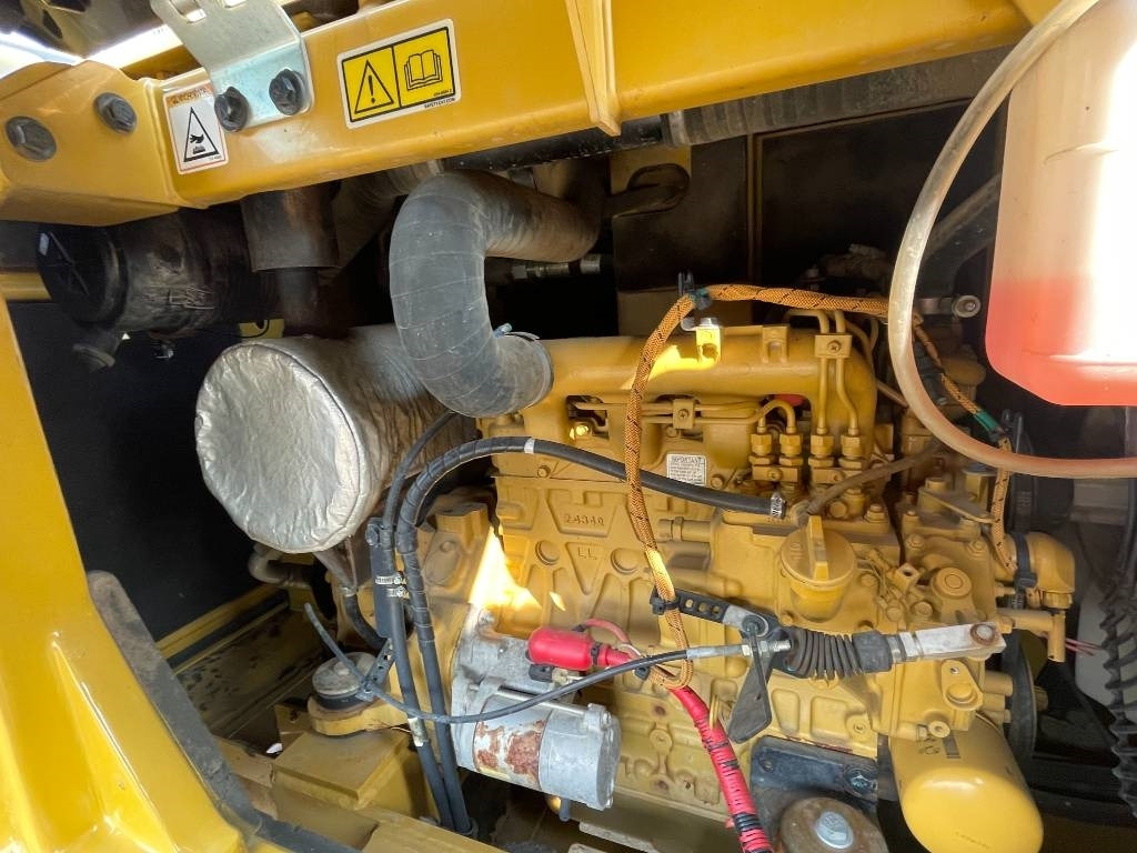 CAT 305 C CR - Minikuormaaja: kuva CAT 305 C CR - Minikuormaaja CAT 305 C CR - Minikuormaaja: kuva CAT 305 C CR - Minikuormaaja