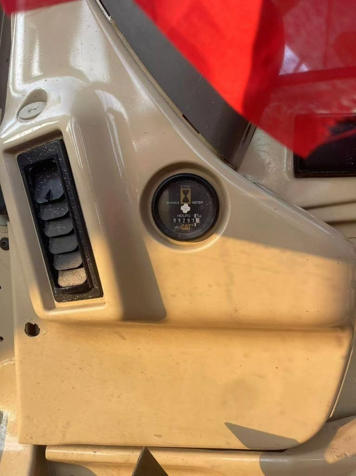 CAT 320 B - Telakaivukone: kuva CAT 320 B - Telakaivukone CAT 320 B - Telakaivukone: kuva CAT 320 B - Telakaivukone