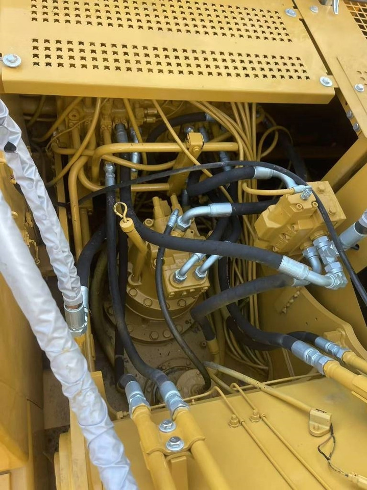 CAT 320 B - Telakaivukone: kuva CAT 320 B - Telakaivukone CAT 320 B - Telakaivukone: kuva CAT 320 B - Telakaivukone