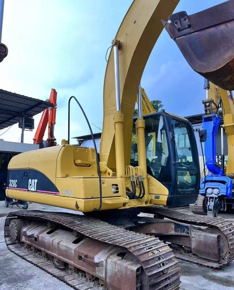 CAT 320 C - Telakaivukone: kuva CAT 320 C - Telakaivukone CAT 320 C - Telakaivukone: kuva CAT 320 C - Telakaivukone