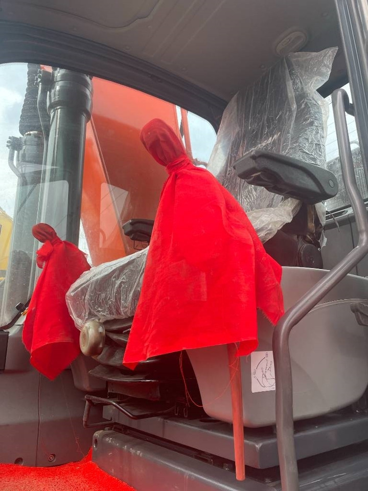 Doosan DX 225 LCA - Telakaivukone: kuva Doosan DX 225 LCA - Telakaivukone Doosan DX 225 LCA - Telakaivukone: kuva Doosan DX 225 LCA - Telakaivukone