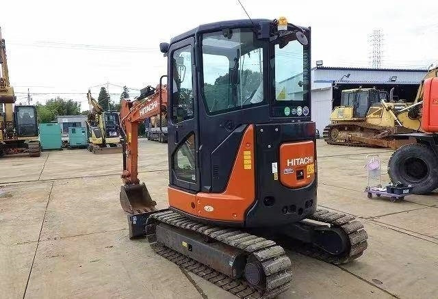 Hitachi 30 - Minikuormaaja: kuva Hitachi 30 - Minikuormaaja Hitachi 30 - Minikuormaaja: kuva Hitachi 30 - Minikuormaaja