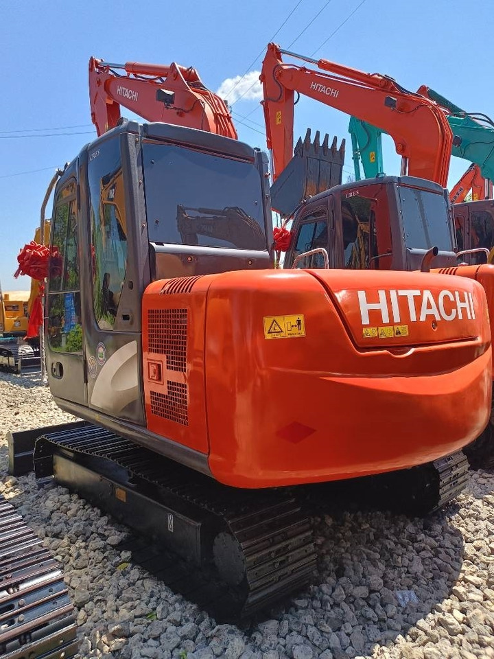 Telakaivukone Hitachi 60: kuva Telakaivukone Hitachi 60 Telakaivukone Hitachi 60: kuva Telakaivukone Hitachi 60