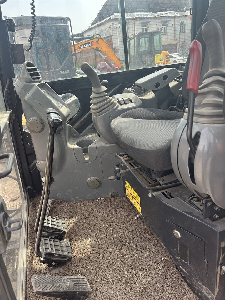 Hitachi ZX 55 - Minikuormaaja: kuva Hitachi ZX 55 - Minikuormaaja Hitachi ZX 55 - Minikuormaaja: kuva Hitachi ZX 55 - Minikuormaaja