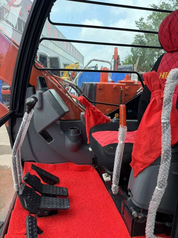 Hitachi Zaxis 60 - Telakaivukone: kuva Hitachi Zaxis 60 - Telakaivukone Hitachi Zaxis 60 - Telakaivukone: kuva Hitachi Zaxis 60 - Telakaivukone