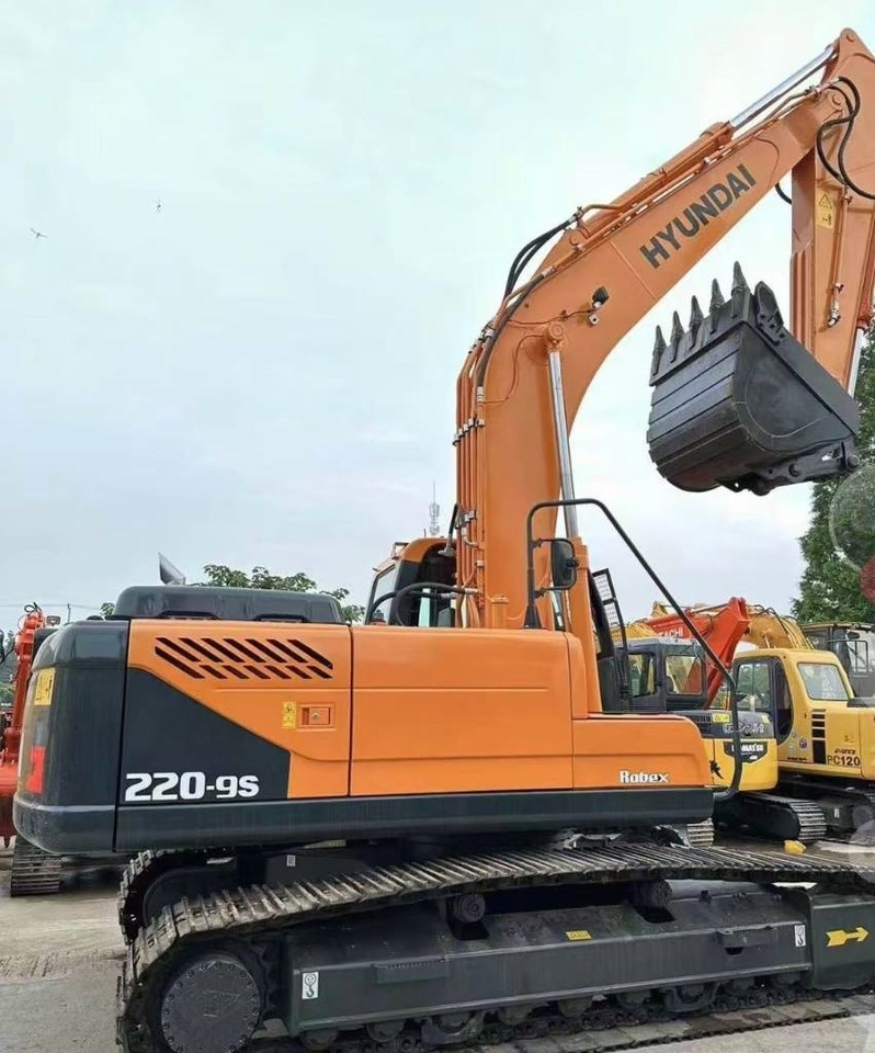 Hyundai 220-9S - Telakaivukone: kuva Hyundai 220-9S - Telakaivukone Hyundai 220-9S - Telakaivukone: kuva Hyundai 220-9S - Telakaivukone