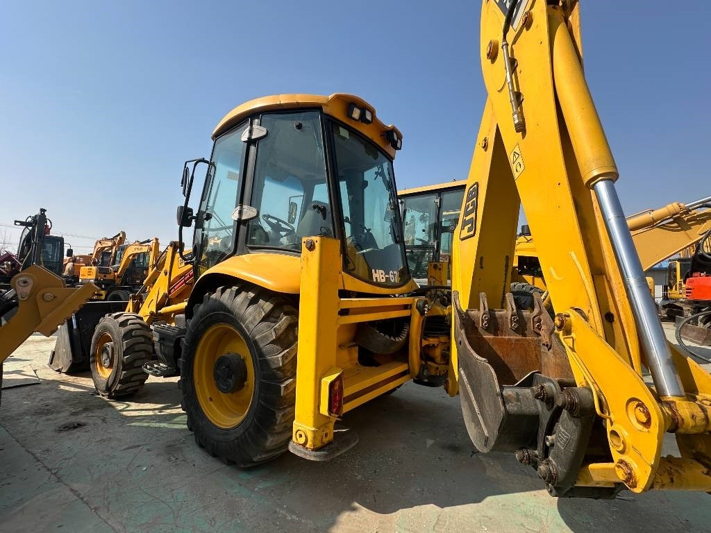 JCB 3 CX - Kaivuri-trukki: kuva JCB 3 CX - Kaivuri-trukki JCB 3 CX - Kaivuri-trukki: kuva JCB 3 CX - Kaivuri-trukki