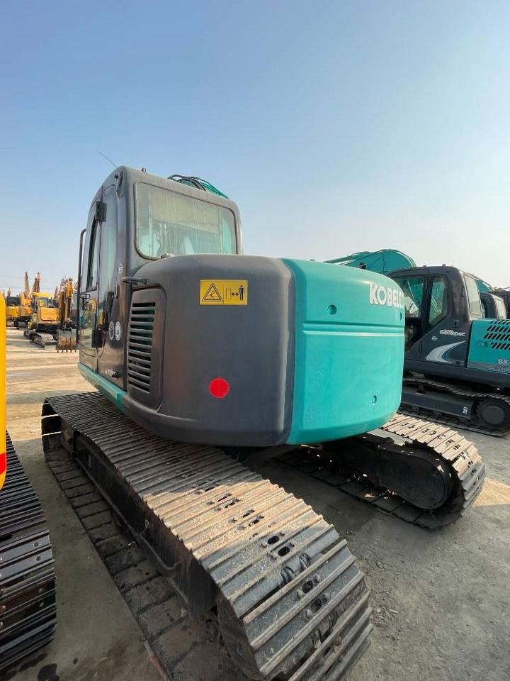 Kobelco SK 135 - Telakaivukone: kuva Kobelco SK 135 - Telakaivukone Kobelco SK 135 - Telakaivukone: kuva Kobelco SK 135 - Telakaivukone