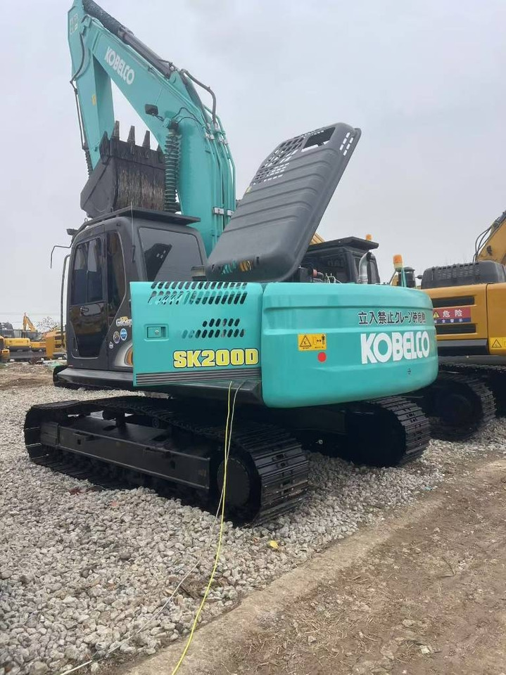 Kobelco SK 200 - Telakaivukone: kuva Kobelco SK 200 - Telakaivukone Kobelco SK 200 - Telakaivukone: kuva Kobelco SK 200 - Telakaivukone