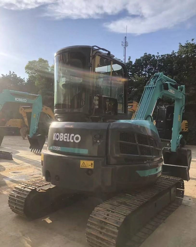 Kobelco SK 55 - Minikuormaaja: kuva Kobelco SK 55 - Minikuormaaja Kobelco SK 55 - Minikuormaaja: kuva Kobelco SK 55 - Minikuormaaja