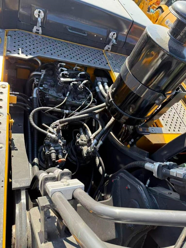 Telakaivukone Volvo EC 480: kuva Telakaivukone Volvo EC 480