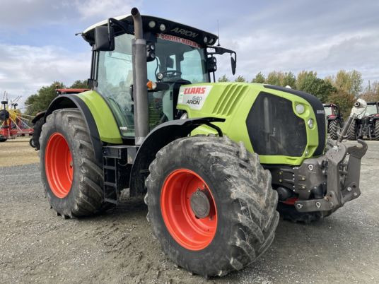 Claas ARION 640 CEBIS - Traktori: kuva Claas ARION 640 CEBIS - Traktori Claas ARION 640 CEBIS - Traktori: kuva Claas ARION 640 CEBIS - Traktori