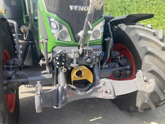 Fendt 724 VARIO S4 PROFI PLUS - Traktori: kuva Fendt 724 VARIO S4 PROFI PLUS - Traktori Fendt 724 VARIO S4 PROFI PLUS - Traktori: kuva Fendt 724 VARIO S4 PROFI PLUS - Traktori