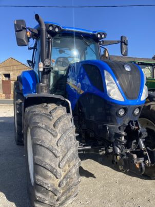 New Holland T7.210 - Traktori: kuva New Holland T7.210 - Traktori New Holland T7.210 - Traktori: kuva New Holland T7.210 - Traktori