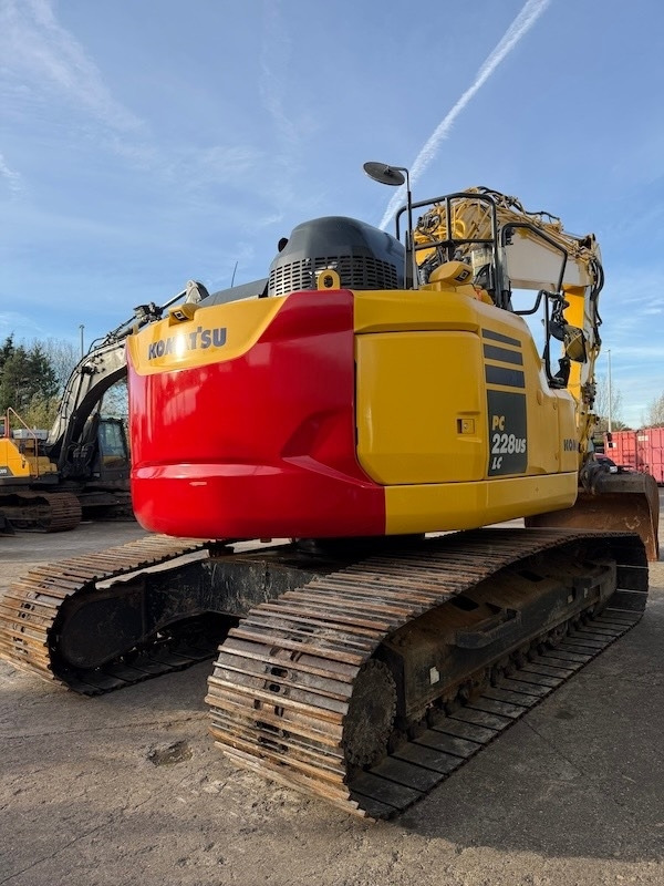 Komatsu PC 228 USLC-11 - Telakaivukone: kuva Komatsu PC 228 USLC-11 - Telakaivukone Komatsu PC 228 USLC-11 - Telakaivukone: kuva Komatsu PC 228 USLC-11 - Telakaivukone