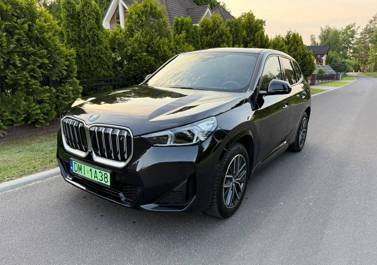 BMW X1 iX1 iX1 xDrive30 313KM M-Sport H/K Panorama AdaptiveLed Masaże Kam360 - Maasturi/ Katumaasturi: kuva BMW X1 iX1 iX1 xDrive30 313KM M-Sport H/K Panorama AdaptiveLed Masaże Kam360 - Maasturi/ Katumaasturi BMW X1 iX1 iX1 xDrive30 313KM M-Sport H/K Panorama AdaptiveLed Masaże Kam360 - Maasturi/ Katumaasturi: kuva BMW X1 iX1 iX1 xDrive30 313KM M-Sport H/K Panorama AdaptiveLed Masaże Kam360 - Maasturi/ Katumaasturi