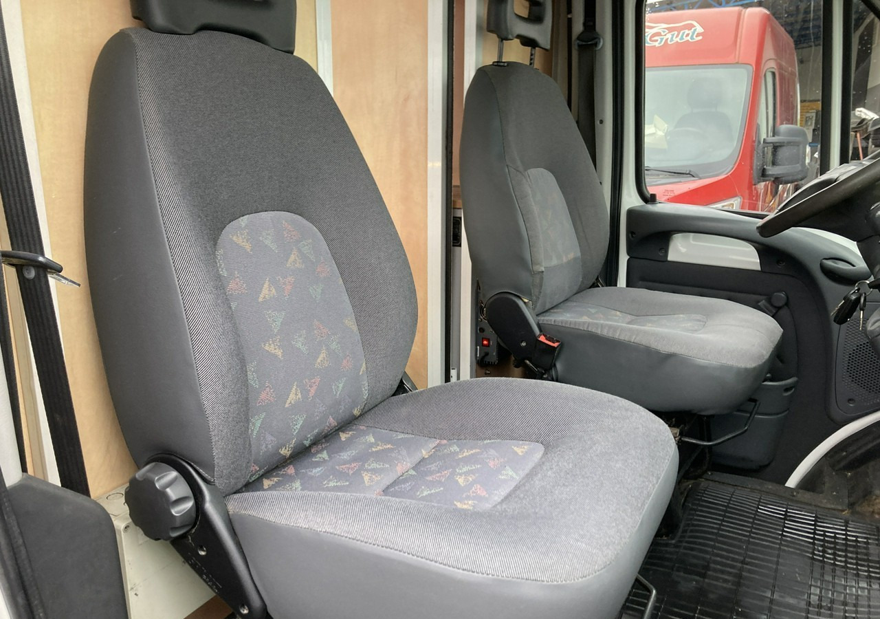 Myyntiauto Citroen Jumper Autosklep 4X4 pieczy Gastronomiczny Food Truck Foodtruck sklep bar: kuva Myyntiauto Citroen Jumper Autosklep 4X4 pieczy Gastronomiczny Food Truck Foodtruck sklep bar