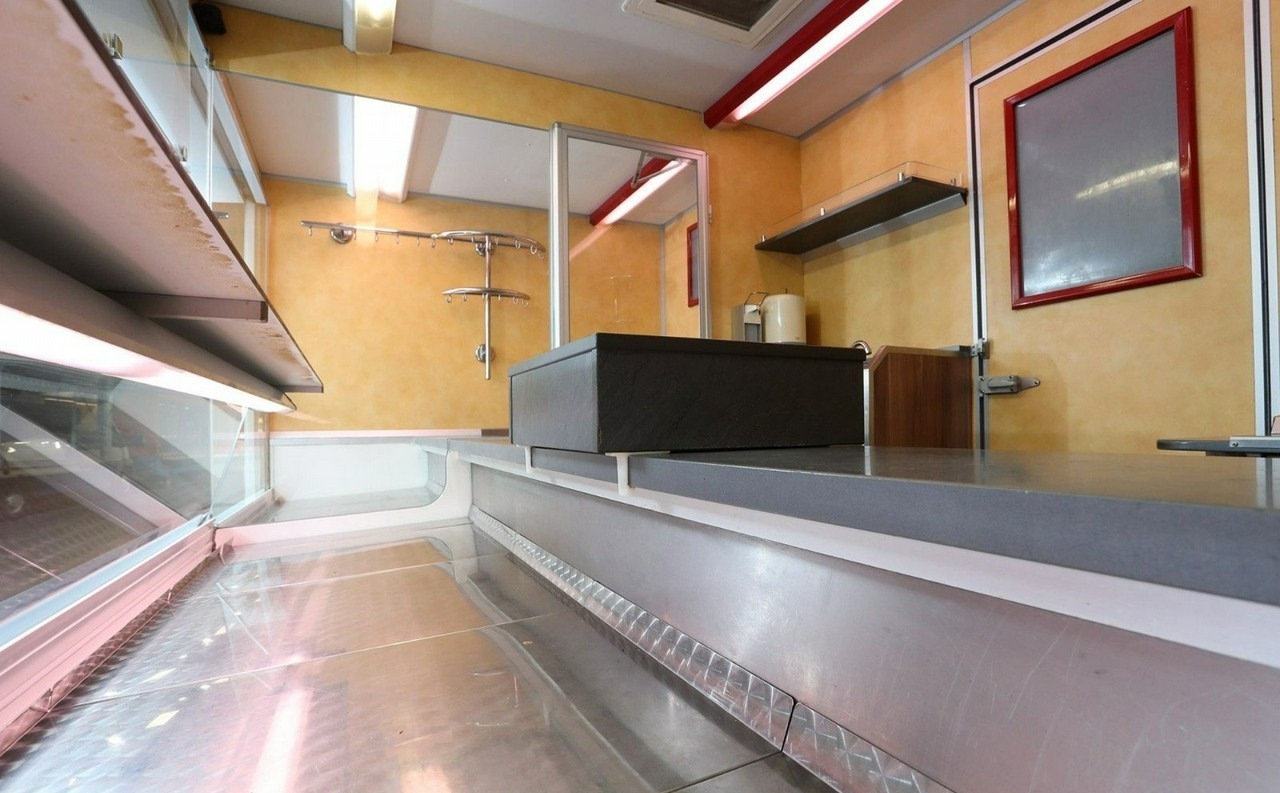 Myyntiauto Fiat Ducato Autosklep Gastronomiczny Food Truck Foodtruck sklep W-zasil Borco 20: kuva Myyntiauto Fiat Ducato Autosklep Gastronomiczny Food Truck Foodtruck sklep W-zasil Borco 20