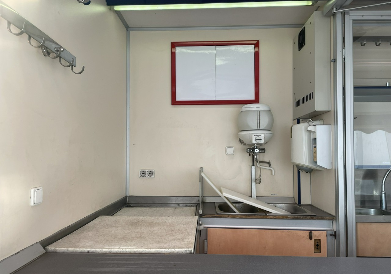 Fiat Ducato Autosklep wędlin Gastronomiczny food truck foodtruck sklep 2006 - Myyntiauto: kuva Fiat Ducato Autosklep wędlin Gastronomiczny food truck foodtruck sklep 2006 - Myyntiauto Fiat Ducato Autosklep wędlin Gastronomiczny food truck foodtruck sklep 2006 - Myyntiauto: kuva Fiat Ducato Autosklep wędlin Gastronomiczny food truck foodtruck sklep 2006 - Myyntiauto