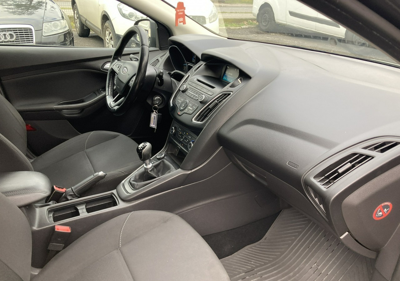 Ford Focus III Focus 1.0 EcoBoost Klima Salon PL 2015 - Henkilöauto: kuva Ford Focus III Focus 1.0 EcoBoost Klima Salon PL 2015 - Henkilöauto Ford Focus III Focus 1.0 EcoBoost Klima Salon PL 2015 - Henkilöauto: kuva Ford Focus III Focus 1.0 EcoBoost Klima Salon PL 2015 - Henkilöauto