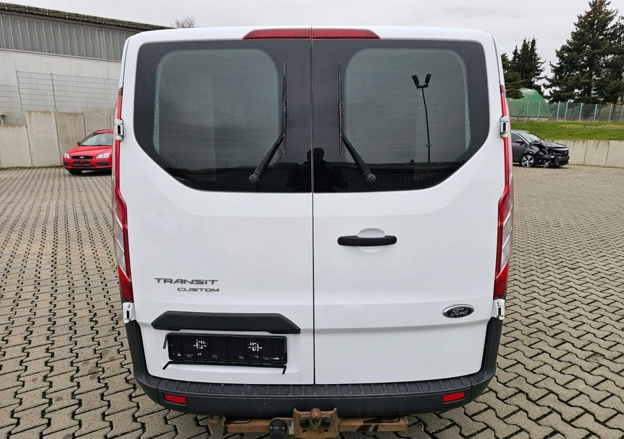 Leasing  Ford Transit Transit Custom Ford Transit Custom 2.2-125KM Klima 2015 Ford Transit Transit Custom Ford Transit Custom 2.2-125KM Klima 2015: kuva Leasing  Ford Transit Transit Custom Ford Transit Custom 2.2-125KM Klima 2015 Ford Transit Transit Custom Ford Transit Custom 2.2-125KM Klima 2015