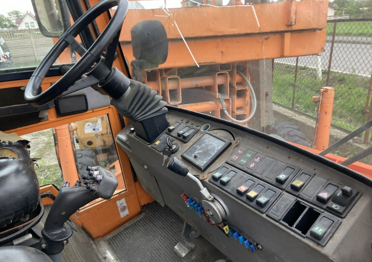 Inna Inny Hansa 4X4 pług posypywarka wywrotka - Lumikone: kuva Inna Inny Hansa 4X4 pług posypywarka wywrotka - Lumikone Inna Inny Hansa 4X4 pług posypywarka wywrotka - Lumikone: kuva Inna Inny Hansa 4X4 pług posypywarka wywrotka - Lumikone