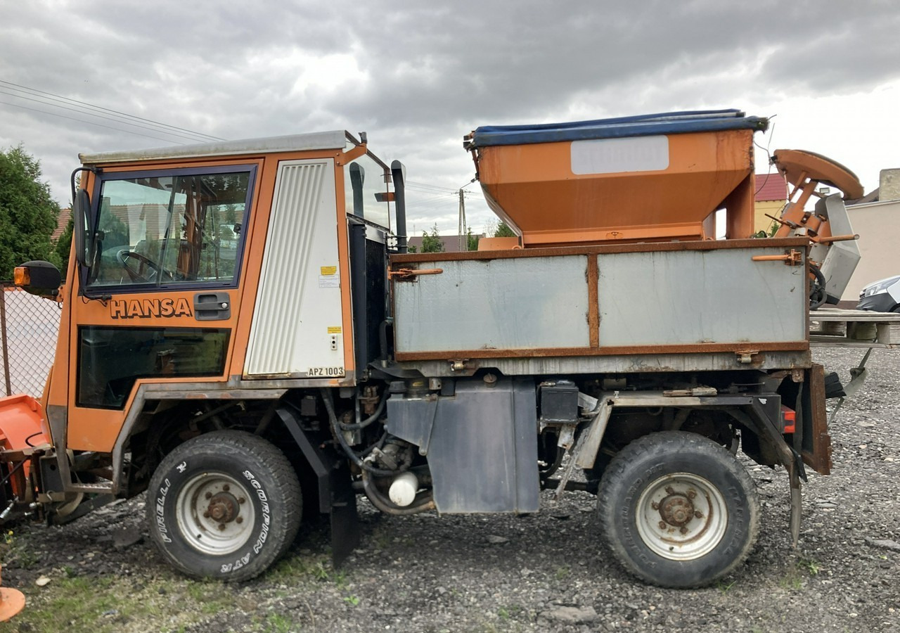 Inna Inny Hansa 4X4 pług posypywarka wywrotka - Lumikone: kuva Inna Inny Hansa 4X4 pług posypywarka wywrotka - Lumikone Inna Inny Hansa 4X4 pług posypywarka wywrotka - Lumikone: kuva Inna Inny Hansa 4X4 pług posypywarka wywrotka - Lumikone