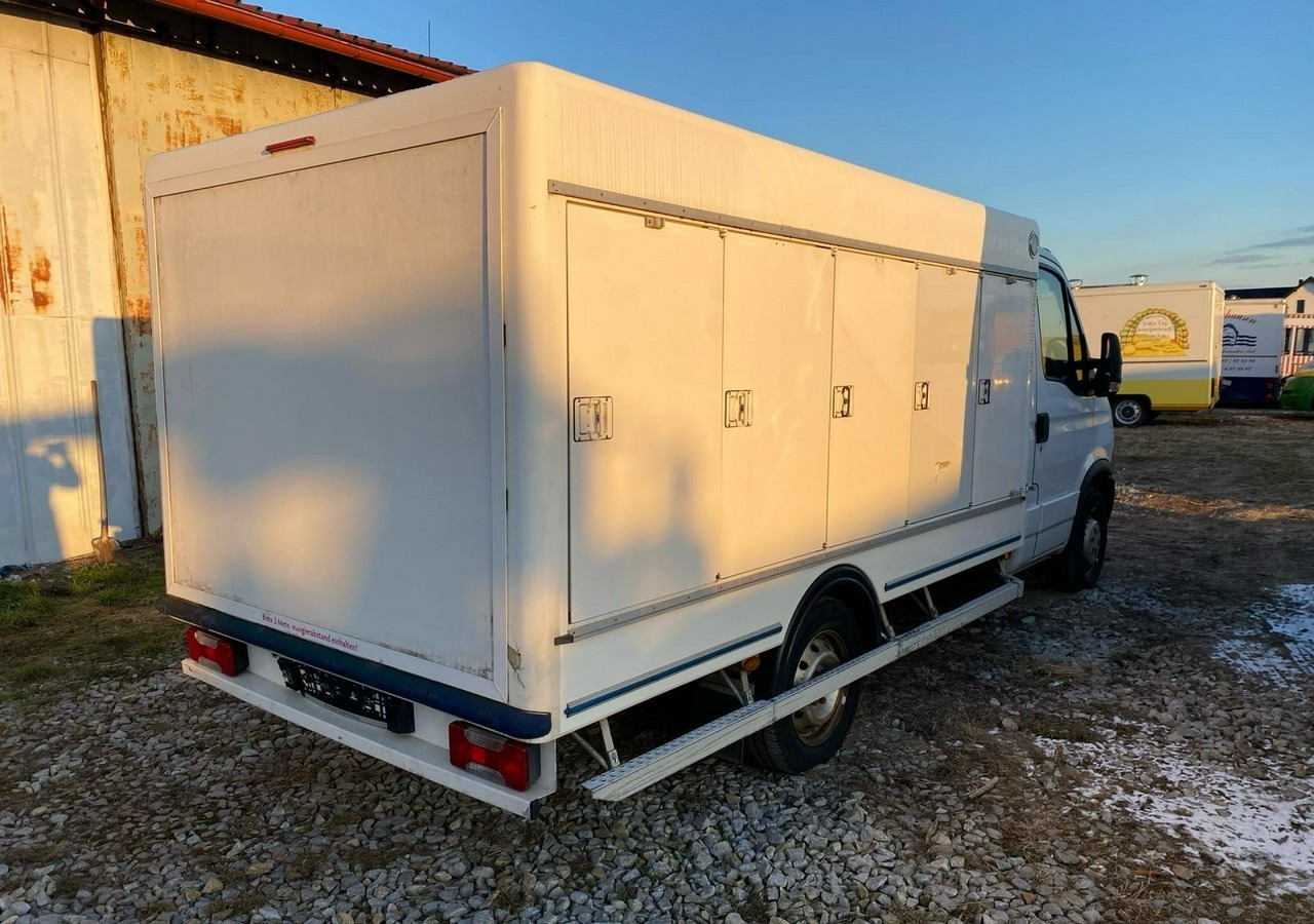 Iveco Inny Iveco Iveco Daily 35-13 chłodnia 10 komorowa Mrożnia do -40C Model 2014 - Kylmäauto: kuva Iveco Inny Iveco Iveco Daily 35-13 chłodnia 10 komorowa Mrożnia do -40C Model 2014 - Kylmäauto Iveco Inny Iveco Iveco Daily 35-13 chłodnia 10 komorowa Mrożnia do -40C Model 2014 - Kylmäauto: kuva Iveco Inny Iveco Iveco Daily 35-13 chłodnia 10 komorowa Mrożnia do -40C Model 2014 - Kylmäauto