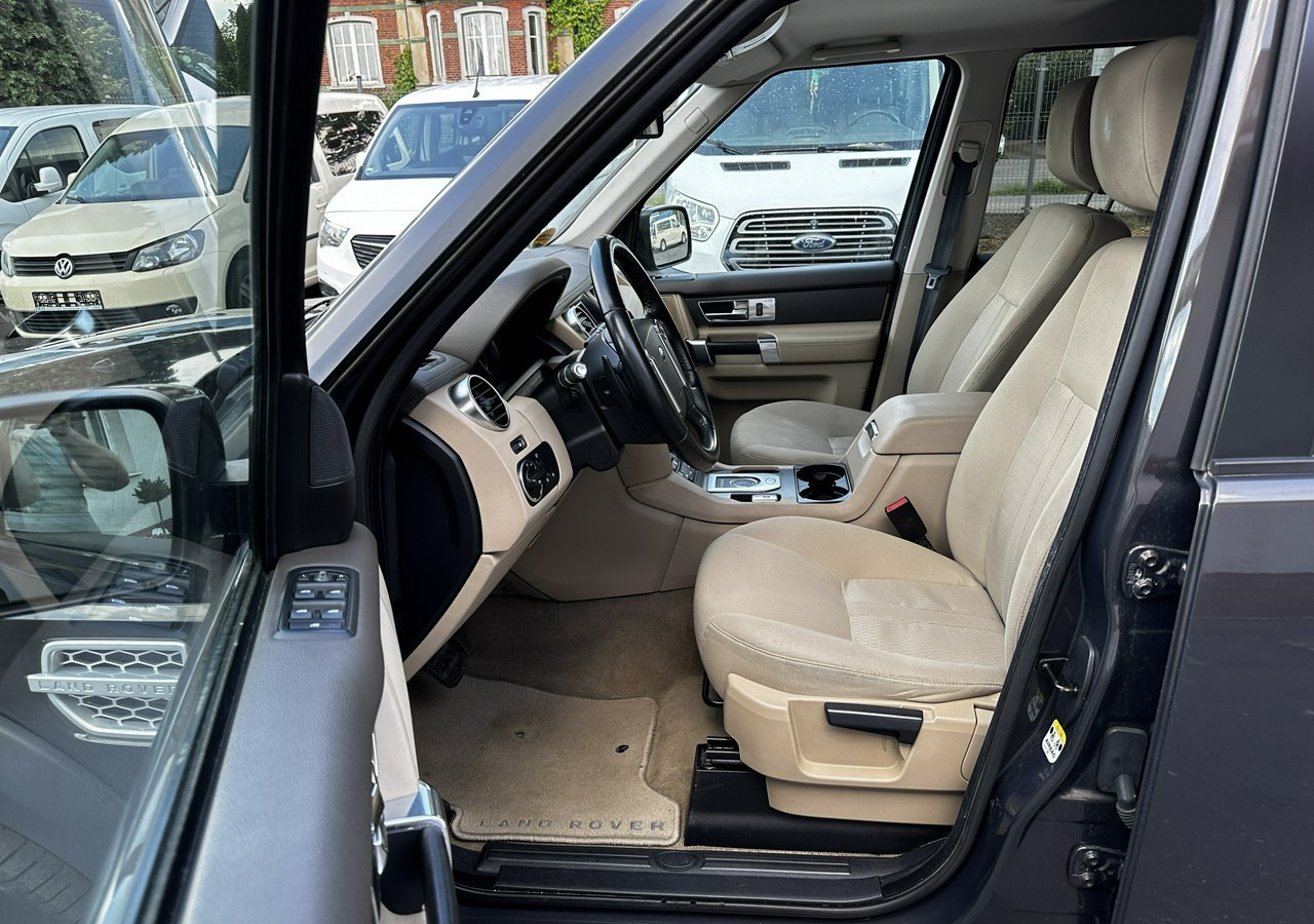 Land Rover Discovery IV Discovery IV 3.0SD V6 HSE Bogate Wyposażenie 2013 - Henkilöauto: kuva Land Rover Discovery IV Discovery IV 3.0SD V6 HSE Bogate Wyposażenie 2013 - Henkilöauto Land Rover Discovery IV Discovery IV 3.0SD V6 HSE Bogate Wyposażenie 2013 - Henkilöauto: kuva Land Rover Discovery IV Discovery IV 3.0SD V6 HSE Bogate Wyposażenie 2013 - Henkilöauto