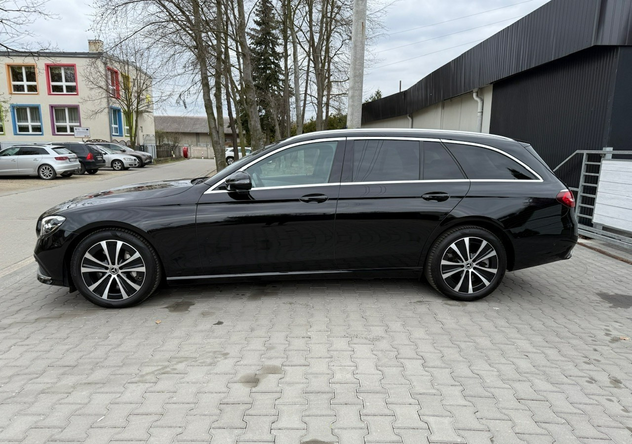 Mercedes-Benz Klasa E E300de EQ-Power Hybrid 50km na prądzie 2.0d 306KM Avantgarde Panoram - Henkilöauto: kuva Mercedes-Benz Klasa E E300de EQ-Power Hybrid 50km na prądzie 2.0d 306KM Avantgarde Panoram - Henkilöauto Mercedes-Benz Klasa E E300de EQ-Power Hybrid 50km na prądzie 2.0d 306KM Avantgarde Panoram - Henkilöauto: kuva Mercedes-Benz Klasa E E300de EQ-Power Hybrid 50km na prądzie 2.0d 306KM Avantgarde Panoram - Henkilöauto