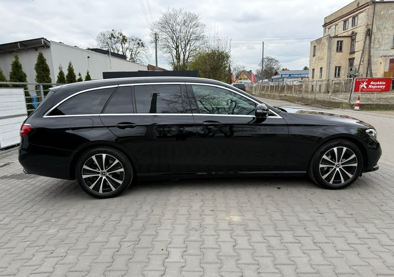 Mercedes-Benz Klasa E E300de EQ-Power Hybrid 50km na prądzie 2.0d 306KM Avantgarde Panoram - Henkilöauto: kuva Mercedes-Benz Klasa E E300de EQ-Power Hybrid 50km na prądzie 2.0d 306KM Avantgarde Panoram - Henkilöauto Mercedes-Benz Klasa E E300de EQ-Power Hybrid 50km na prądzie 2.0d 306KM Avantgarde Panoram - Henkilöauto: kuva Mercedes-Benz Klasa E E300de EQ-Power Hybrid 50km na prądzie 2.0d 306KM Avantgarde Panoram - Henkilöauto