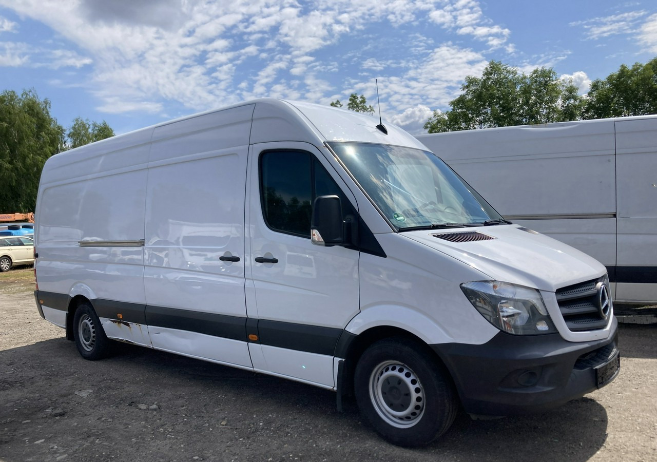 Mercedes-Benz Sprinter Sprinter 313CDI Max 2015 - Pakettiauto: kuva  Mercedes-Benz Sprinter Sprinter 313CDI Max 2015 - Pakettiauto Mercedes-Benz Sprinter Sprinter 313CDI Max 2015 - Pakettiauto: kuva  Mercedes-Benz Sprinter Sprinter 313CDI Max 2015 - Pakettiauto