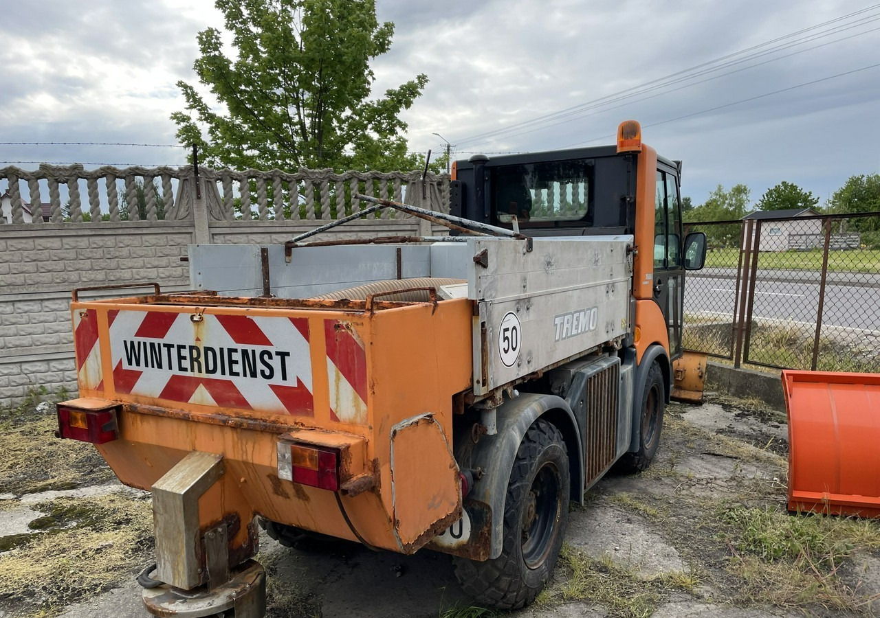 Multicar Inny Multicar Multicar 4X4 TREMO X56 Wywrotka odśnieżarka posypywarka odkurzacz - Kippiauto kuorma-auto: kuva Multicar Inny Multicar Multicar 4X4 TREMO X56 Wywrotka odśnieżarka posypywarka odkurzacz - Kippiauto kuorma-auto Multicar Inny Multicar Multicar 4X4 TREMO X56 Wywrotka odśnieżarka posypywarka odkurzacz - Kippiauto kuorma-auto: kuva Multicar Inny Multicar Multicar 4X4 TREMO X56 Wywrotka odśnieżarka posypywarka odkurzacz - Kippiauto kuorma-auto