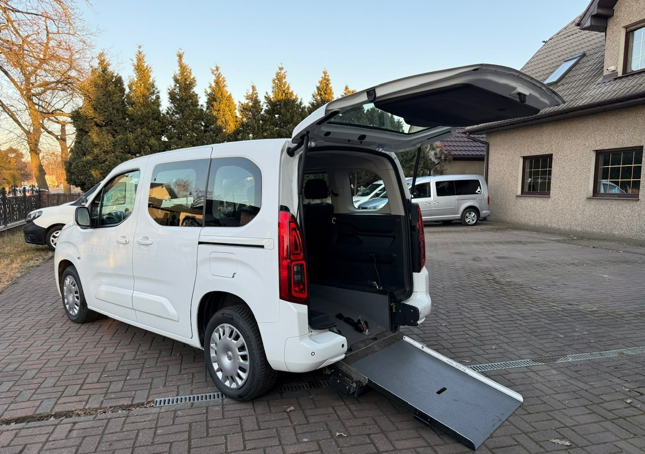 Opel Combo IV Combo Life Combo do przewozu Niepełnosprawnych inwalida rampa Model 2021 - Henkilöauto: kuva Opel Combo IV Combo Life Combo do przewozu Niepełnosprawnych inwalida rampa Model 2021 - Henkilöauto Opel Combo IV Combo Life Combo do przewozu Niepełnosprawnych inwalida rampa Model 2021 - Henkilöauto: kuva Opel Combo IV Combo Life Combo do przewozu Niepełnosprawnych inwalida rampa Model 2021 - Henkilöauto