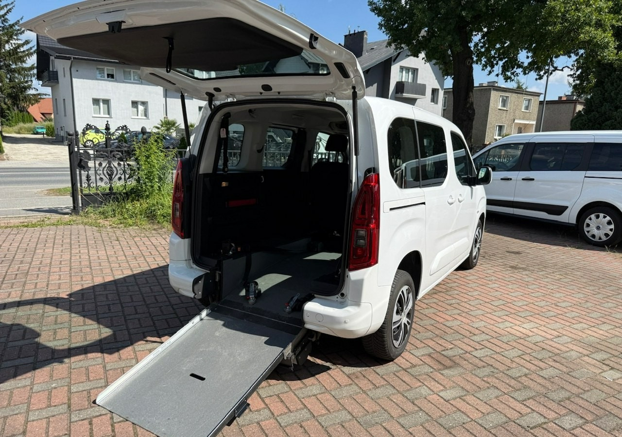 Opel Combo IV Combo Life Combo do przewozu Niepełnosprawnych inwalida rampa Model 2021 - Henkilöauto: kuva Opel Combo IV Combo Life Combo do przewozu Niepełnosprawnych inwalida rampa Model 2021 - Henkilöauto Opel Combo IV Combo Life Combo do przewozu Niepełnosprawnych inwalida rampa Model 2021 - Henkilöauto: kuva Opel Combo IV Combo Life Combo do przewozu Niepełnosprawnych inwalida rampa Model 2021 - Henkilöauto