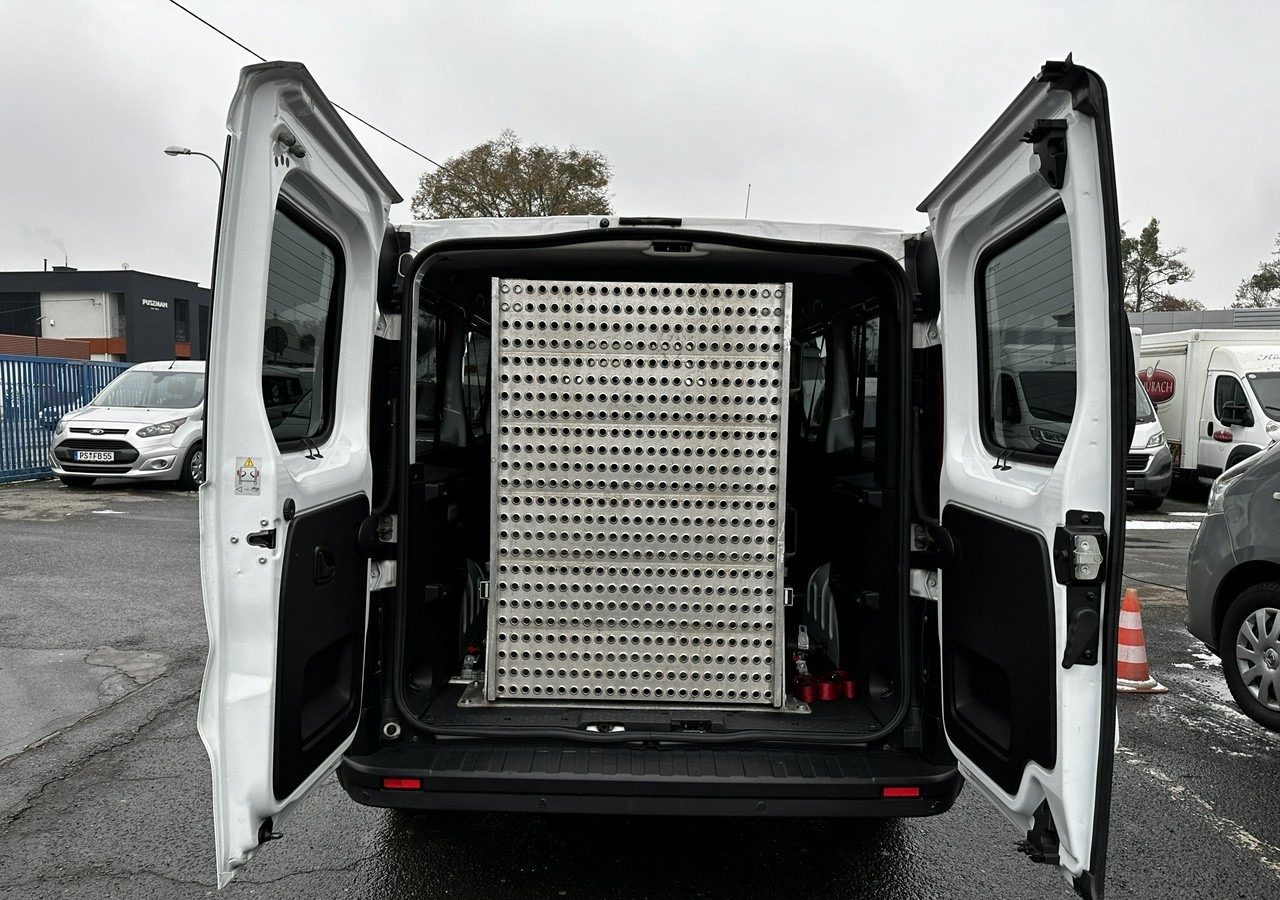 Opel Vivaro III Vivaro dla Niepełnosprawnych Inwalida Rampa 2019 PFRON - Pikkubussi: kuva Opel Vivaro III Vivaro dla Niepełnosprawnych Inwalida Rampa 2019 PFRON - Pikkubussi Opel Vivaro III Vivaro dla Niepełnosprawnych Inwalida Rampa 2019 PFRON - Pikkubussi: kuva Opel Vivaro III Vivaro dla Niepełnosprawnych Inwalida Rampa 2019 PFRON - Pikkubussi