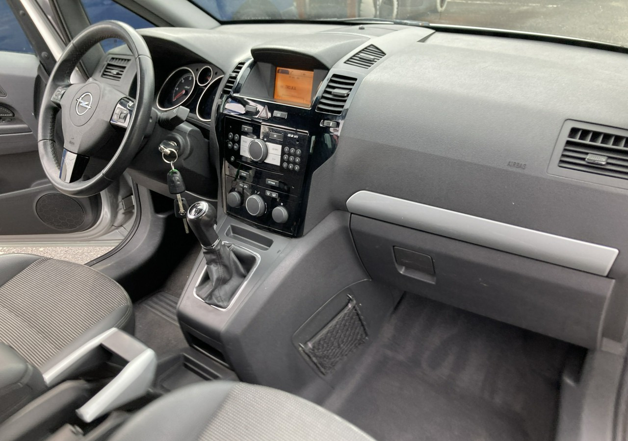 Opel Zafira B Opel Zafira do przewozu Niepełnosprawnych inwalida rampa - Henkilöauto: kuva Opel Zafira B Opel Zafira do przewozu Niepełnosprawnych inwalida rampa - Henkilöauto Opel Zafira B Opel Zafira do przewozu Niepełnosprawnych inwalida rampa - Henkilöauto: kuva Opel Zafira B Opel Zafira do przewozu Niepełnosprawnych inwalida rampa - Henkilöauto