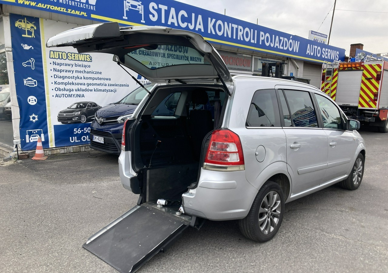 Opel Zafira B Opel Zafira do przewozu Niepełnosprawnych inwalida rampa - Henkilöauto: kuva Opel Zafira B Opel Zafira do przewozu Niepełnosprawnych inwalida rampa - Henkilöauto Opel Zafira B Opel Zafira do przewozu Niepełnosprawnych inwalida rampa - Henkilöauto: kuva Opel Zafira B Opel Zafira do przewozu Niepełnosprawnych inwalida rampa - Henkilöauto