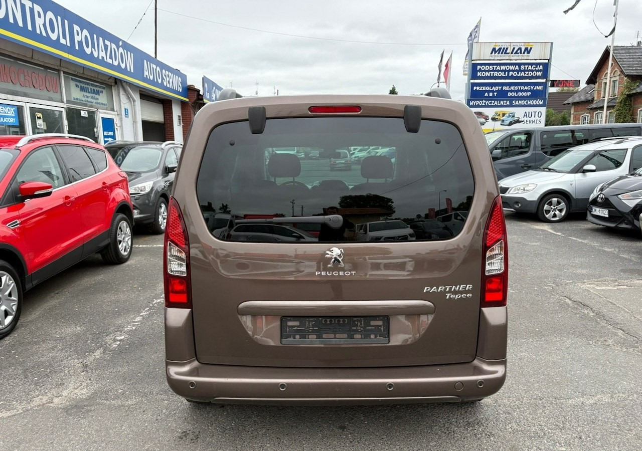 Peugeot Partner II Peugeot Partner Tepee 100 Family Model 2013 - Farmari: kuva Peugeot Partner II Peugeot Partner Tepee 100 Family Model 2013 - Farmari Peugeot Partner II Peugeot Partner Tepee 100 Family Model 2013 - Farmari: kuva Peugeot Partner II Peugeot Partner Tepee 100 Family Model 2013 - Farmari