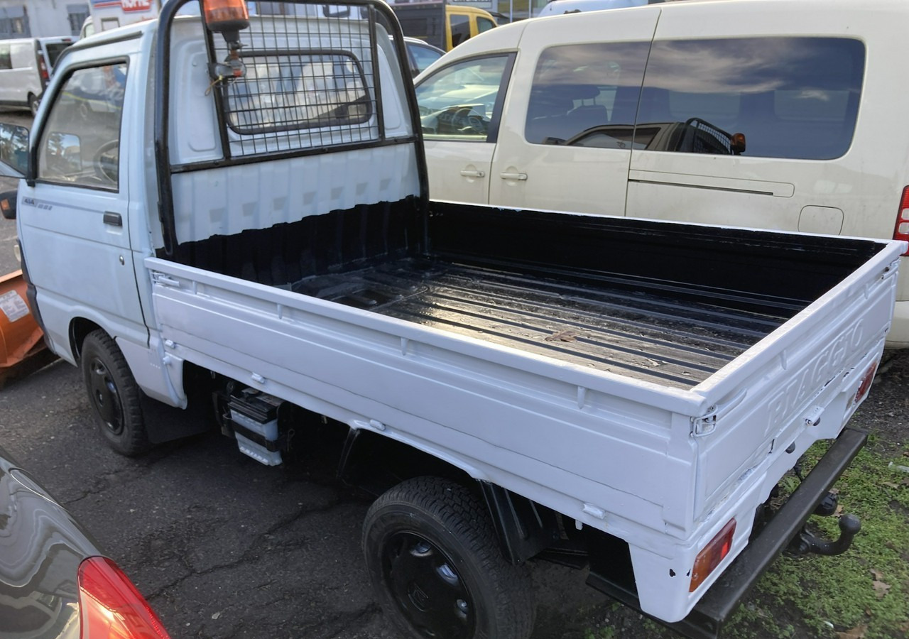 Piaggio Piaggio Porter 4X4 Skrzynia odśnieżarka Pług 2011 - Lumikone: kuva Piaggio Piaggio Porter 4X4 Skrzynia odśnieżarka Pług 2011 - Lumikone Piaggio Piaggio Porter 4X4 Skrzynia odśnieżarka Pług 2011 - Lumikone: kuva Piaggio Piaggio Porter 4X4 Skrzynia odśnieżarka Pług 2011 - Lumikone