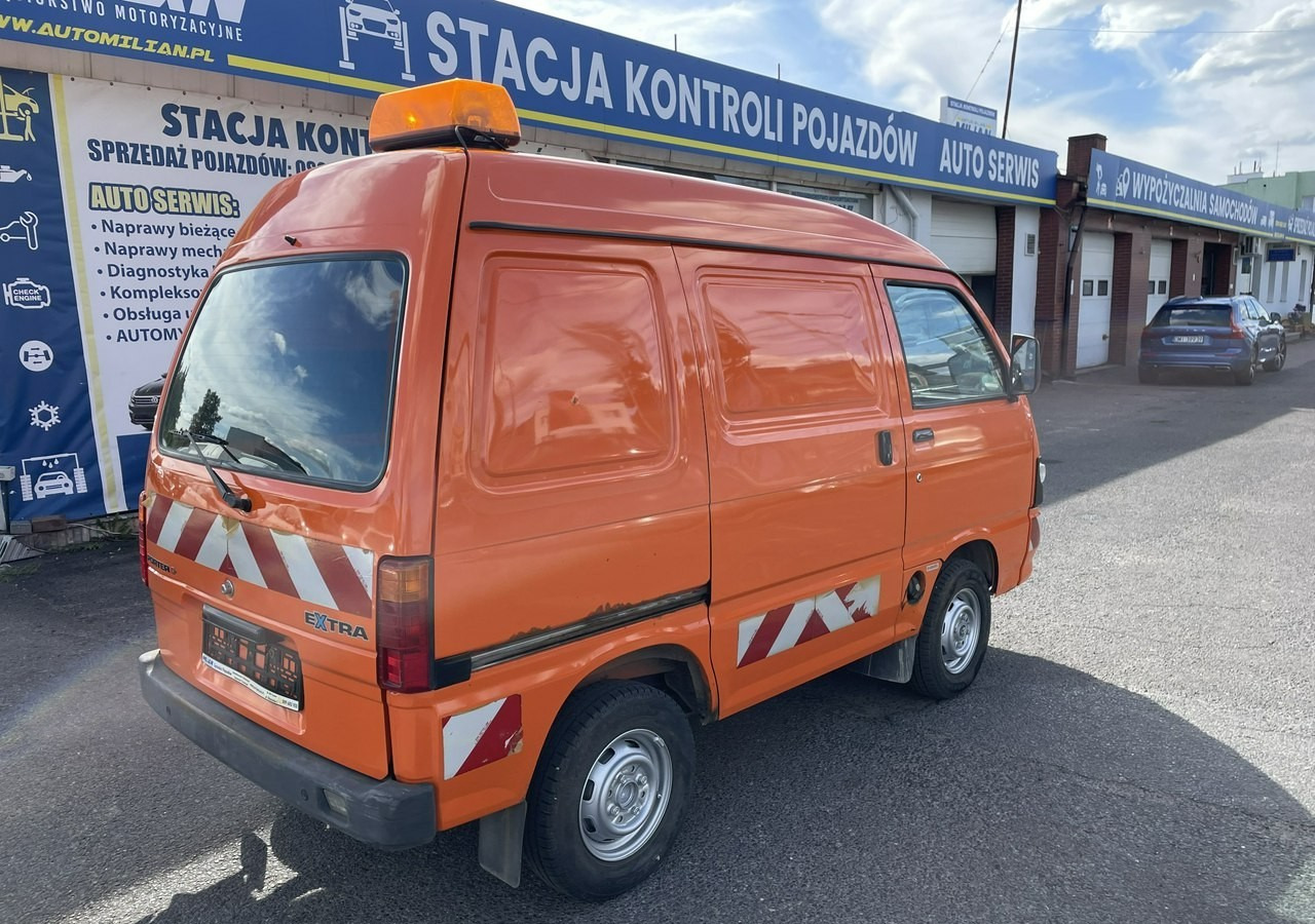 Piaggio Piaggio Porter Furgon 39348km 2x boczne drzwi 2012 - Pakettiauto: kuva Piaggio Piaggio Porter Furgon 39348km 2x boczne drzwi 2012 - Pakettiauto Piaggio Piaggio Porter Furgon 39348km 2x boczne drzwi 2012 - Pakettiauto: kuva Piaggio Piaggio Porter Furgon 39348km 2x boczne drzwi 2012 - Pakettiauto