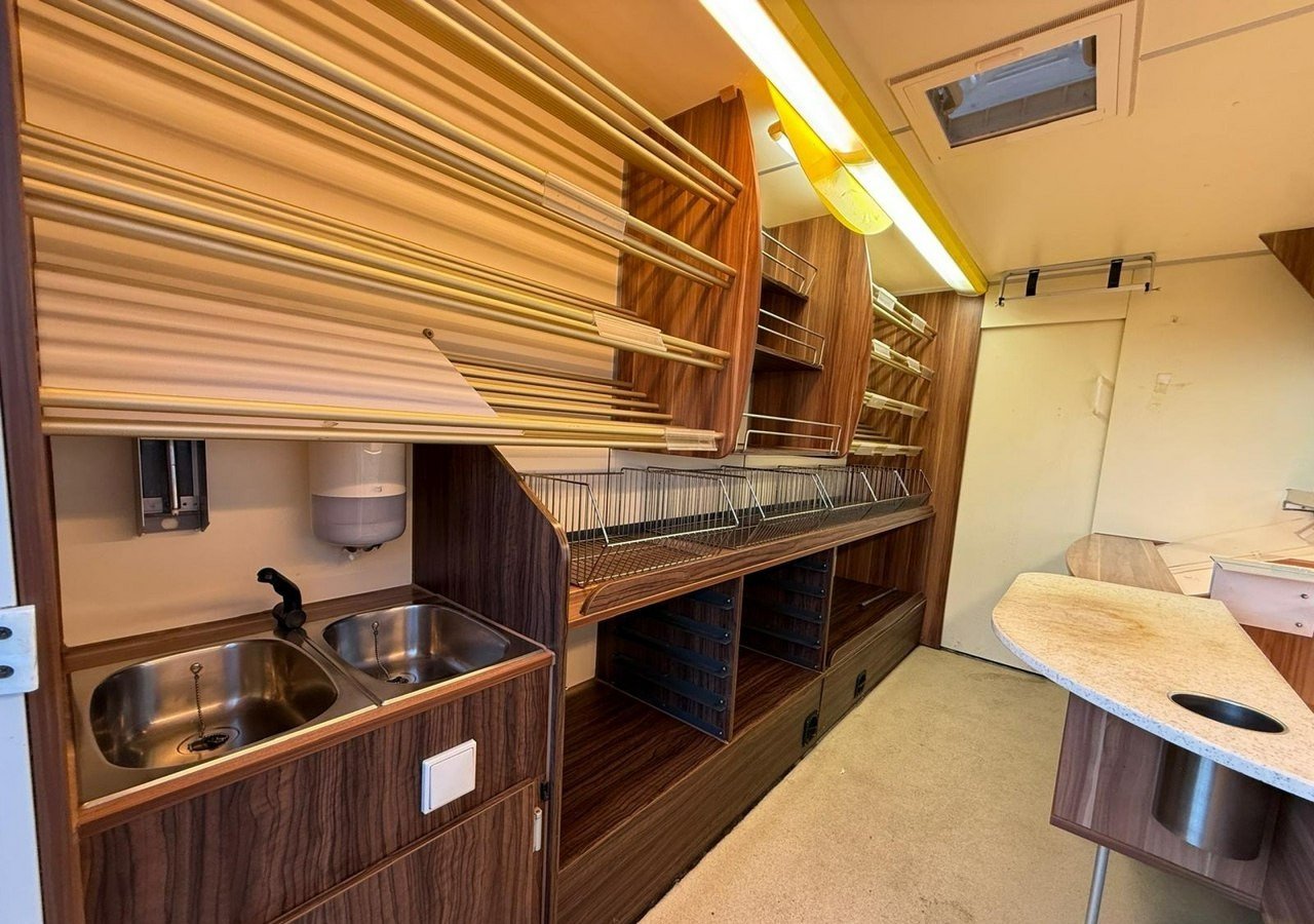 Renault Master Autosklep pieczyw Sklep Gastronomiczny Food Truck Foodtruck BORCO 20 - Myyntiauto: kuva Renault Master Autosklep pieczyw Sklep Gastronomiczny Food Truck Foodtruck BORCO 20 - Myyntiauto Renault Master Autosklep pieczyw Sklep Gastronomiczny Food Truck Foodtruck BORCO 20 - Myyntiauto: kuva Renault Master Autosklep pieczyw Sklep Gastronomiczny Food Truck Foodtruck BORCO 20 - Myyntiauto