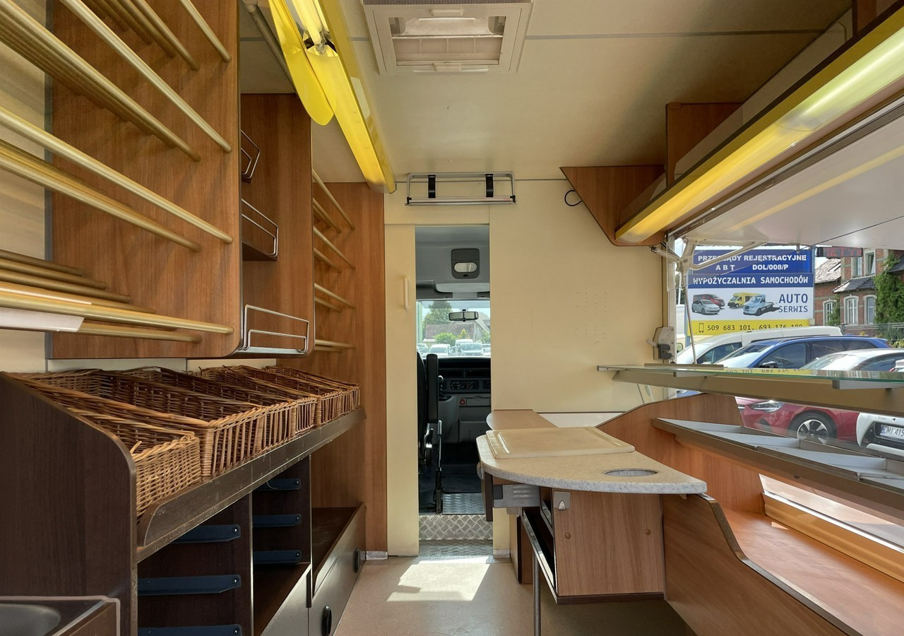 Renault Master Autosklep pieczywa Sklep Gastronomiczny Food Truck Foodtruck 2009 - Myyntiauto: kuva  Renault Master Autosklep pieczywa Sklep Gastronomiczny Food Truck Foodtruck 2009 - Myyntiauto Renault Master Autosklep pieczywa Sklep Gastronomiczny Food Truck Foodtruck 2009 - Myyntiauto: kuva  Renault Master Autosklep pieczywa Sklep Gastronomiczny Food Truck Foodtruck 2009 - Myyntiauto