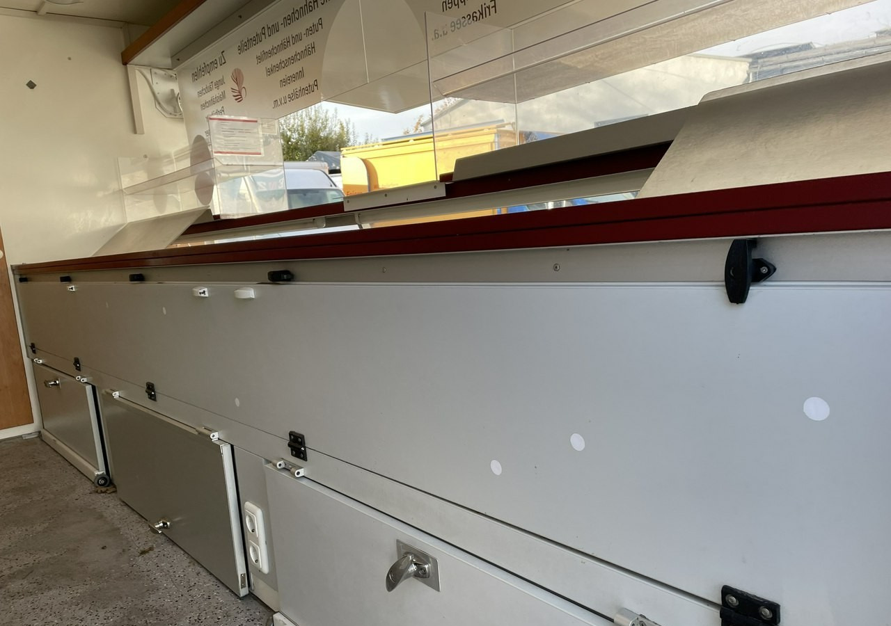 Renault Master Master Autosklep Gastronomiczny Food Truck Foodtruck Sklep bar 2009 - Myyntiauto: kuva  Renault Master Master Autosklep Gastronomiczny Food Truck Foodtruck Sklep bar 2009 - Myyntiauto Renault Master Master Autosklep Gastronomiczny Food Truck Foodtruck Sklep bar 2009 - Myyntiauto: kuva  Renault Master Master Autosklep Gastronomiczny Food Truck Foodtruck Sklep bar 2009 - Myyntiauto