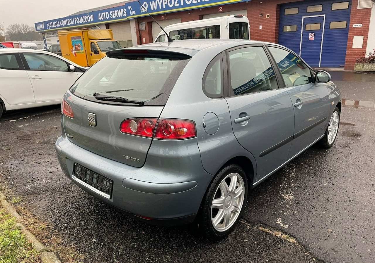 SEAT Ibiza IV 1,4 16V 75KM Sport Edition 1właściciel Klimatronik Alufelgi 2006 - Viistoperä: kuva SEAT Ibiza IV 1,4 16V 75KM Sport Edition 1właściciel Klimatronik Alufelgi 2006 - Viistoperä SEAT Ibiza IV 1,4 16V 75KM Sport Edition 1właściciel Klimatronik Alufelgi 2006 - Viistoperä: kuva SEAT Ibiza IV 1,4 16V 75KM Sport Edition 1właściciel Klimatronik Alufelgi 2006 - Viistoperä