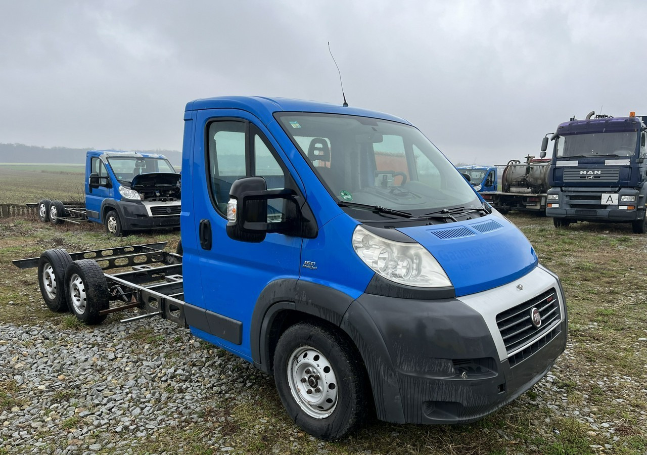 Fiat Ducato Ducato 3.0-160KM Rama pod zabudowę 2011,2009 - Tavara-auto: kuva Fiat Ducato Ducato 3.0-160KM Rama pod zabudowę 2011,2009 - Tavara-auto Fiat Ducato Ducato 3.0-160KM Rama pod zabudowę 2011,2009 - Tavara-auto: kuva Fiat Ducato Ducato 3.0-160KM Rama pod zabudowę 2011,2009 - Tavara-auto