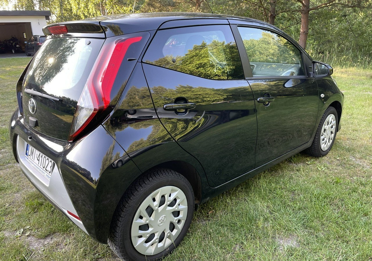 Toyota Aygo II Toyota Aygo 1.0-16V Klima Salon PL 24651km Model 2021 - Viistoperä: kuva Toyota Aygo II Toyota Aygo 1.0-16V Klima Salon PL 24651km Model 2021 - Viistoperä Toyota Aygo II Toyota Aygo 1.0-16V Klima Salon PL 24651km Model 2021 - Viistoperä: kuva Toyota Aygo II Toyota Aygo 1.0-16V Klima Salon PL 24651km Model 2021 - Viistoperä