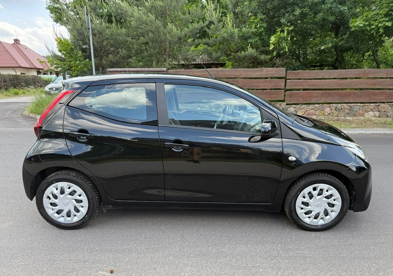 Toyota Aygo II Toyota Aygo 1.0-16V Klima Salon PL 24651km Model 2021 - Viistoperä: kuva Toyota Aygo II Toyota Aygo 1.0-16V Klima Salon PL 24651km Model 2021 - Viistoperä Toyota Aygo II Toyota Aygo 1.0-16V Klima Salon PL 24651km Model 2021 - Viistoperä: kuva Toyota Aygo II Toyota Aygo 1.0-16V Klima Salon PL 24651km Model 2021 - Viistoperä
